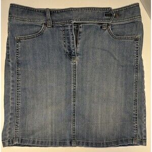 Ann Taylor Women's Med Wash Denim Skirt Size 8 Casual Regular Fit (19 X 18 ) .